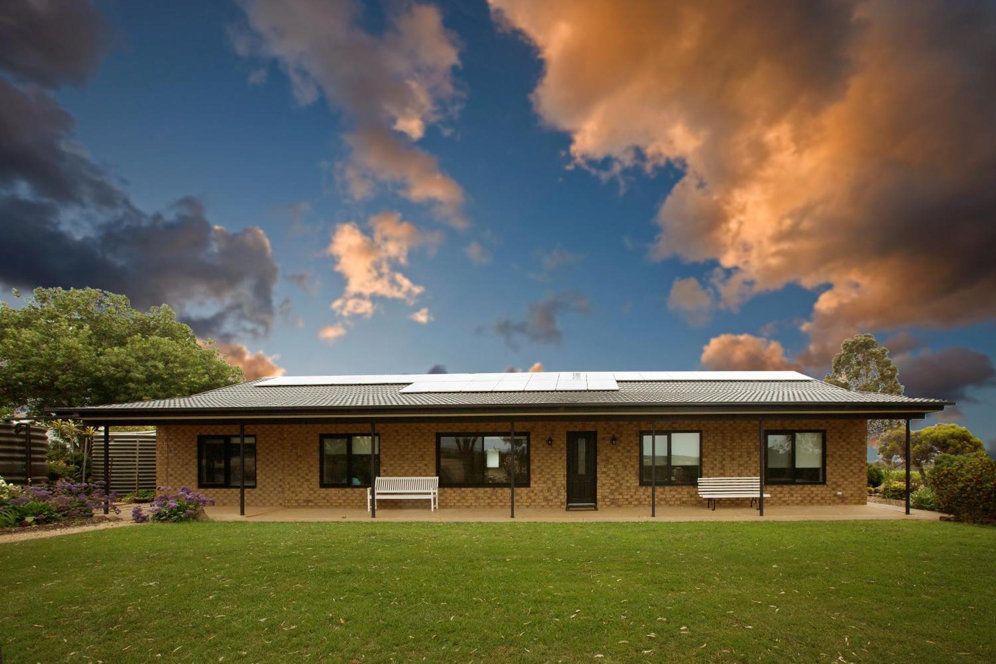 Mattner House Family Vacation Resort Rowland Flat Exterior photo